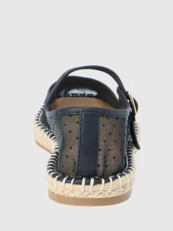 Meg Mary Jane Flat