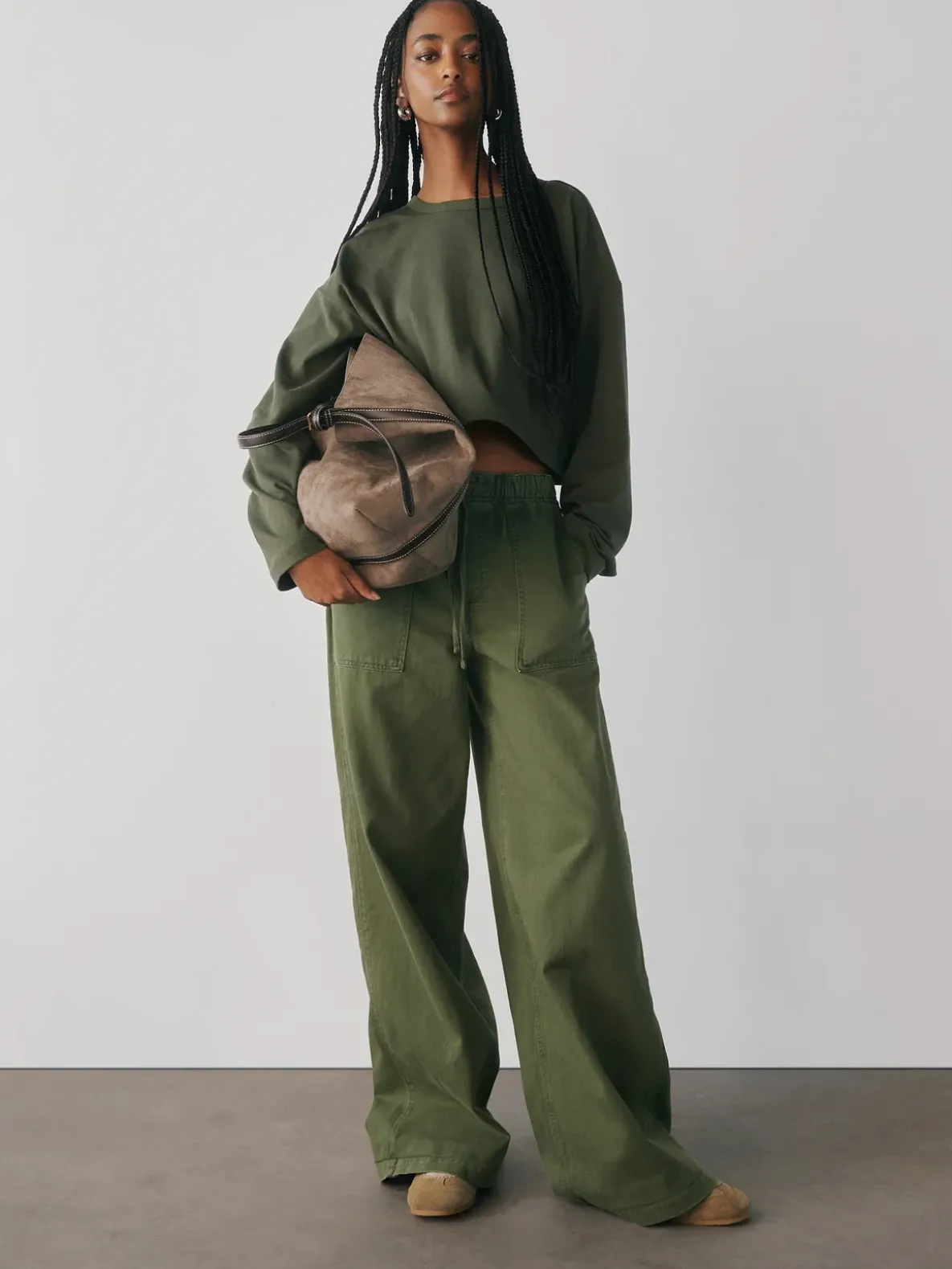 Mid Rise Easy Baggy Pants