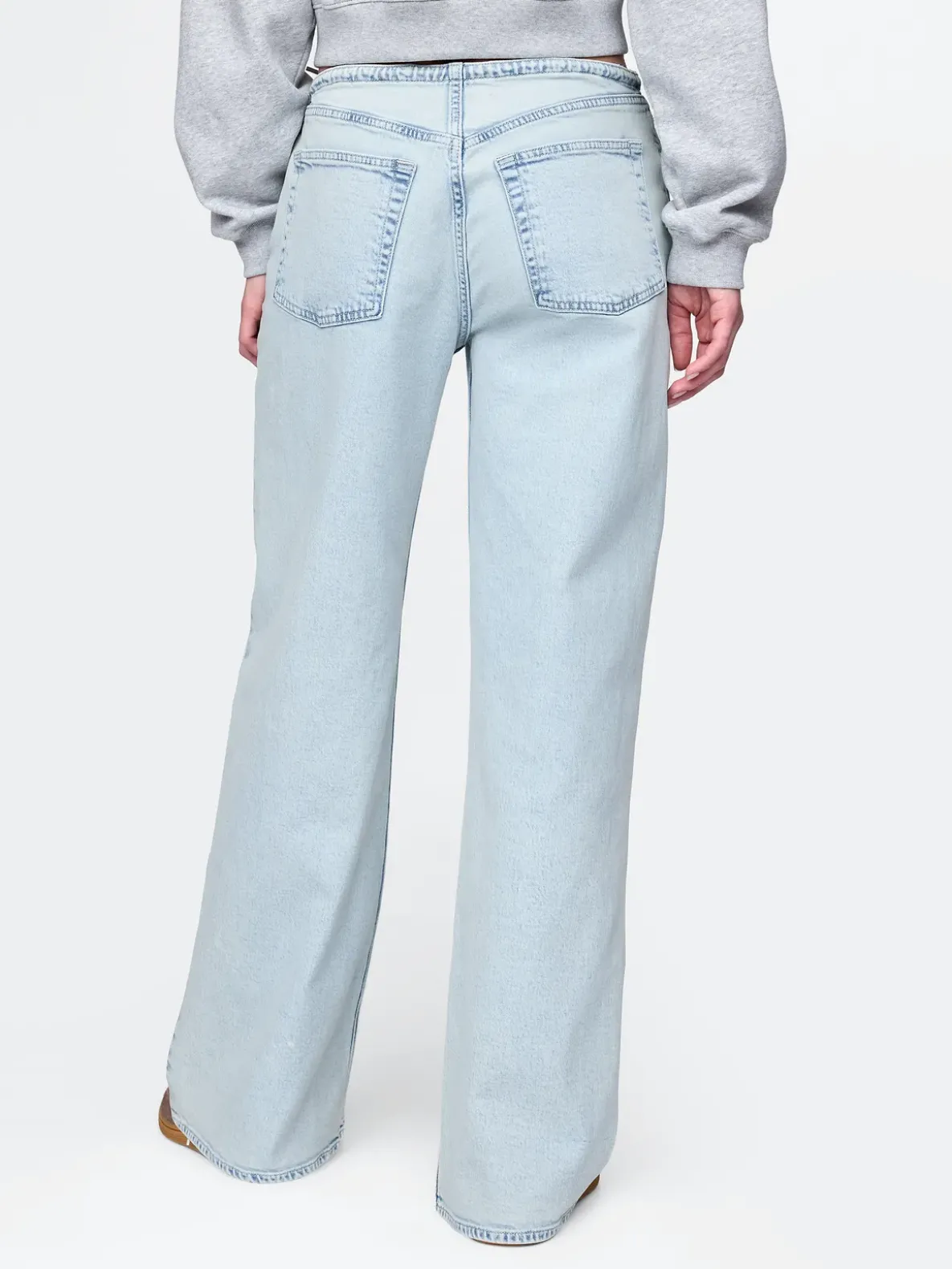 Mid Rise Easy '90s Loose Jeans