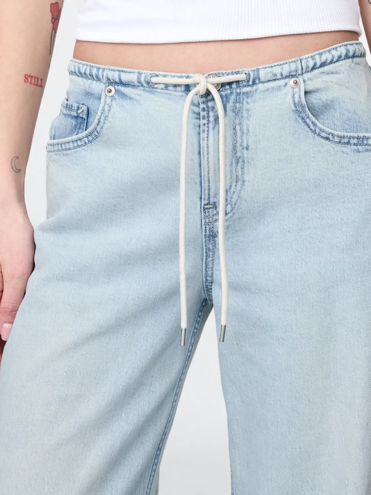 Mid Rise Easy '90s Loose Jeans