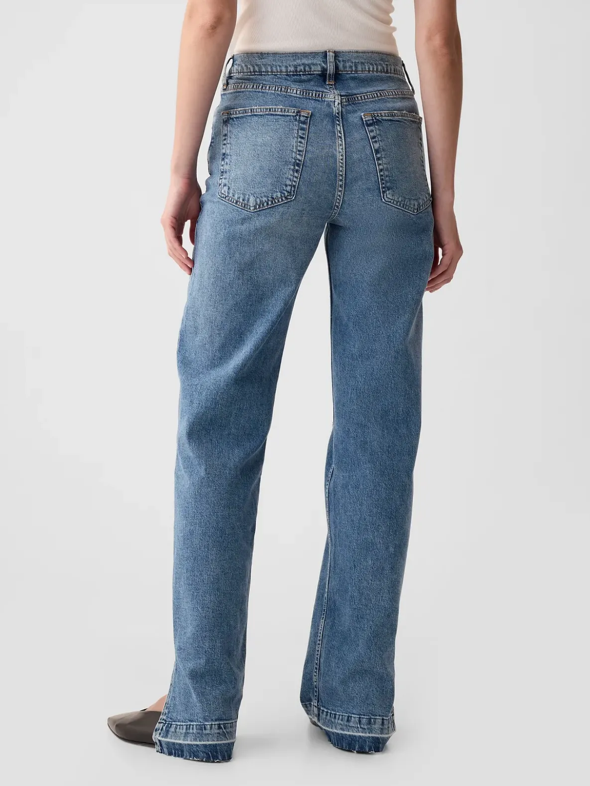 Mid Rise '90s Loose Jeans