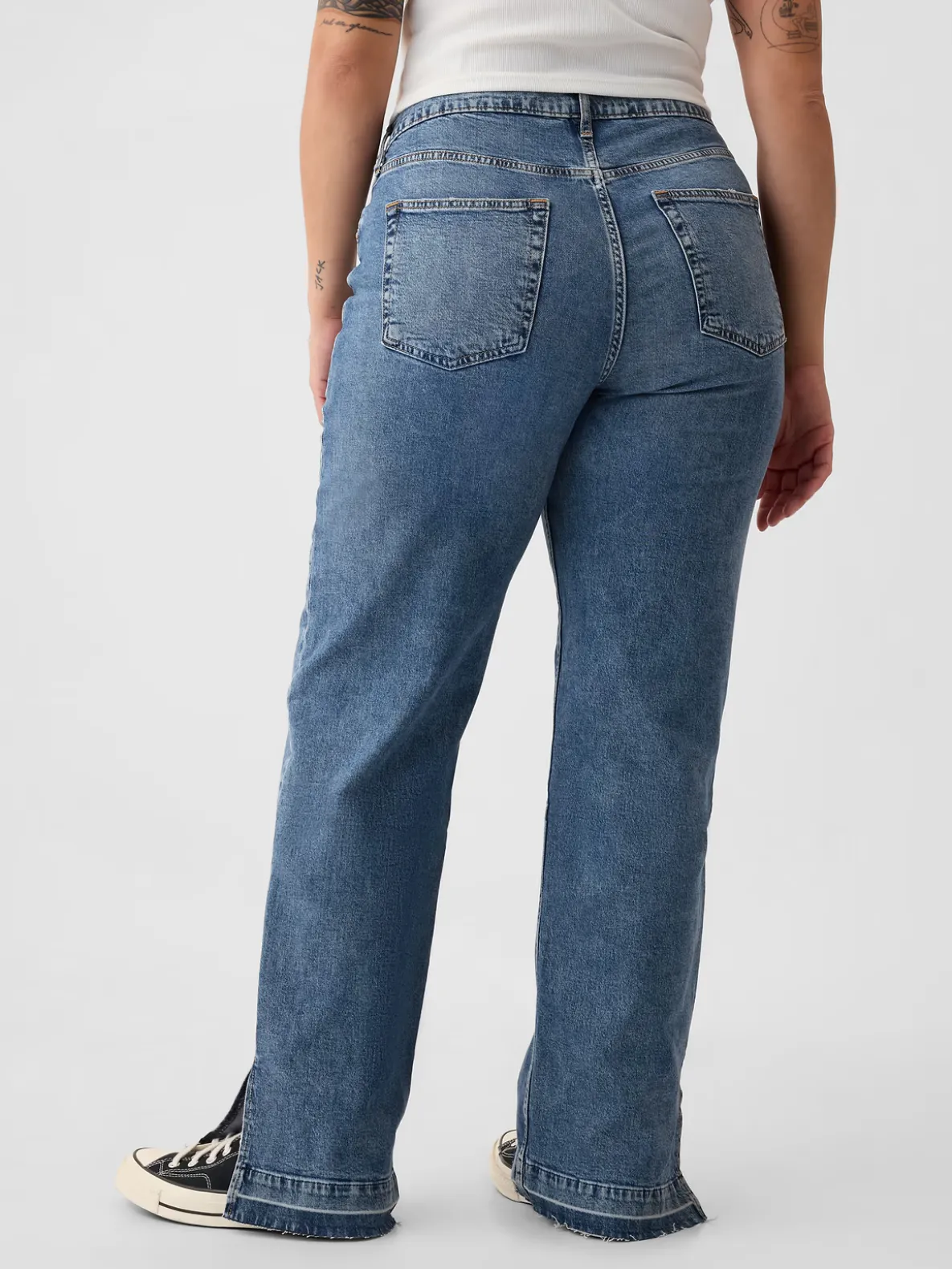 Mid Rise '90s Loose Jeans