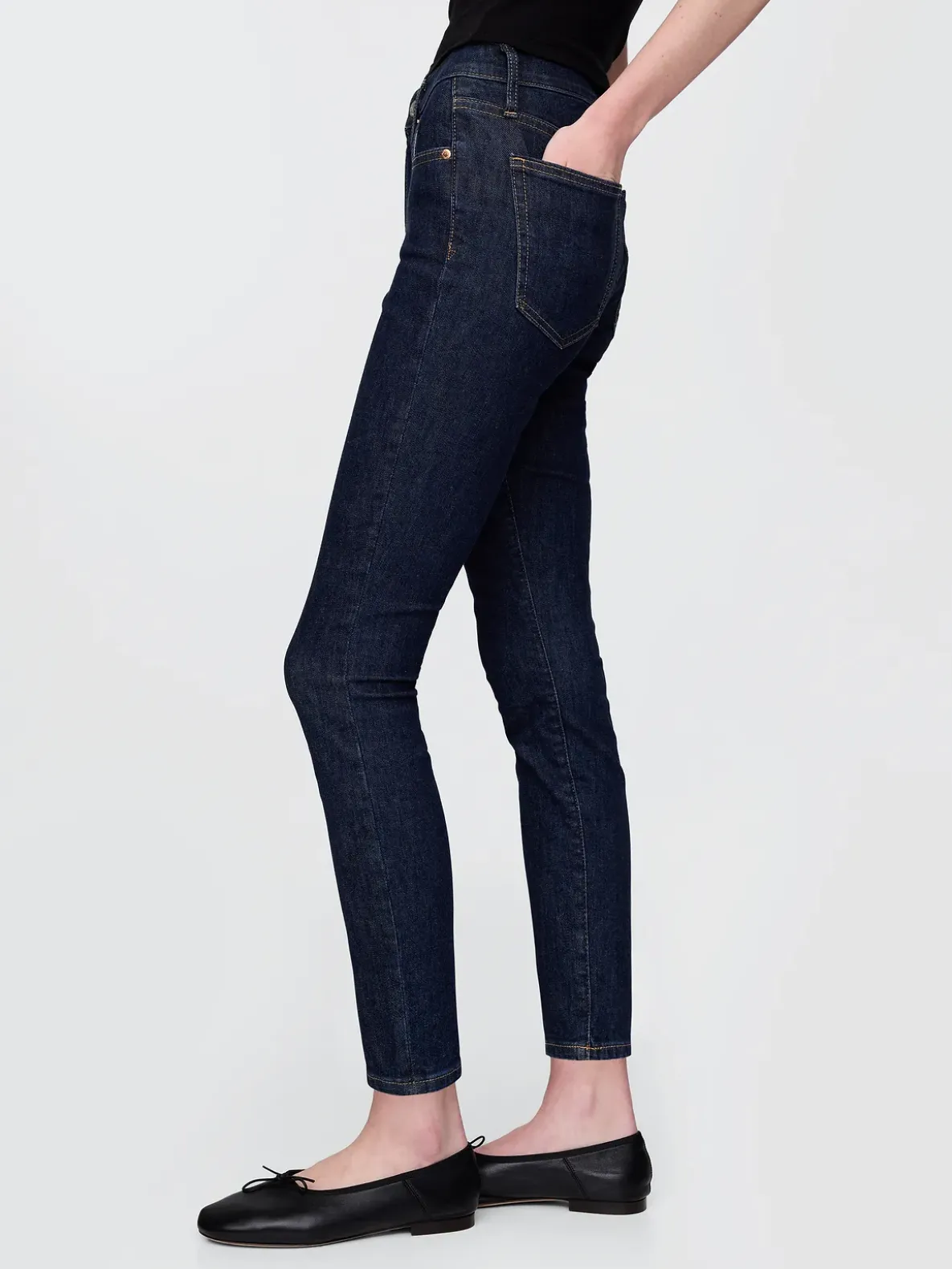Mid Rise True Skinny Jeans