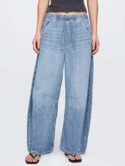 Mid Rise UltraSoft Easy Horseshoe Jeans
