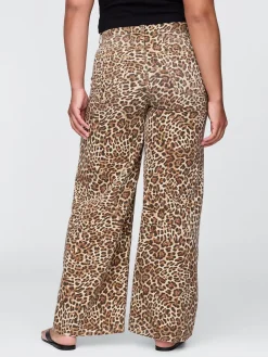 Mid Rise UltraSoft Leopard Baggy Jeans