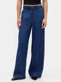 Mid Rise UltraSoft Pleated Baggy Jeans