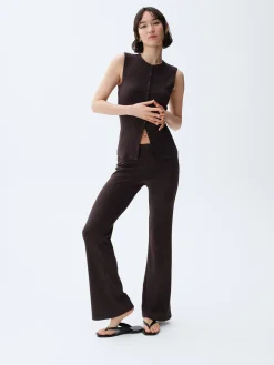 Modern Wide Rib Button-Front Top