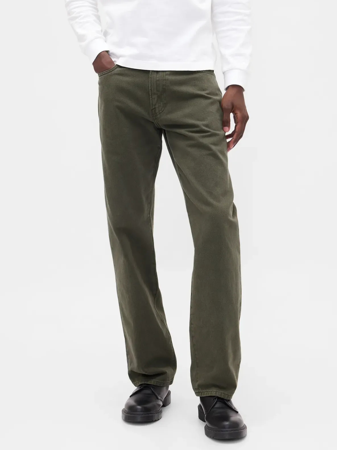 Relaxed Straight Jeans