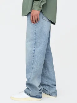 '90s Loose Jeans
