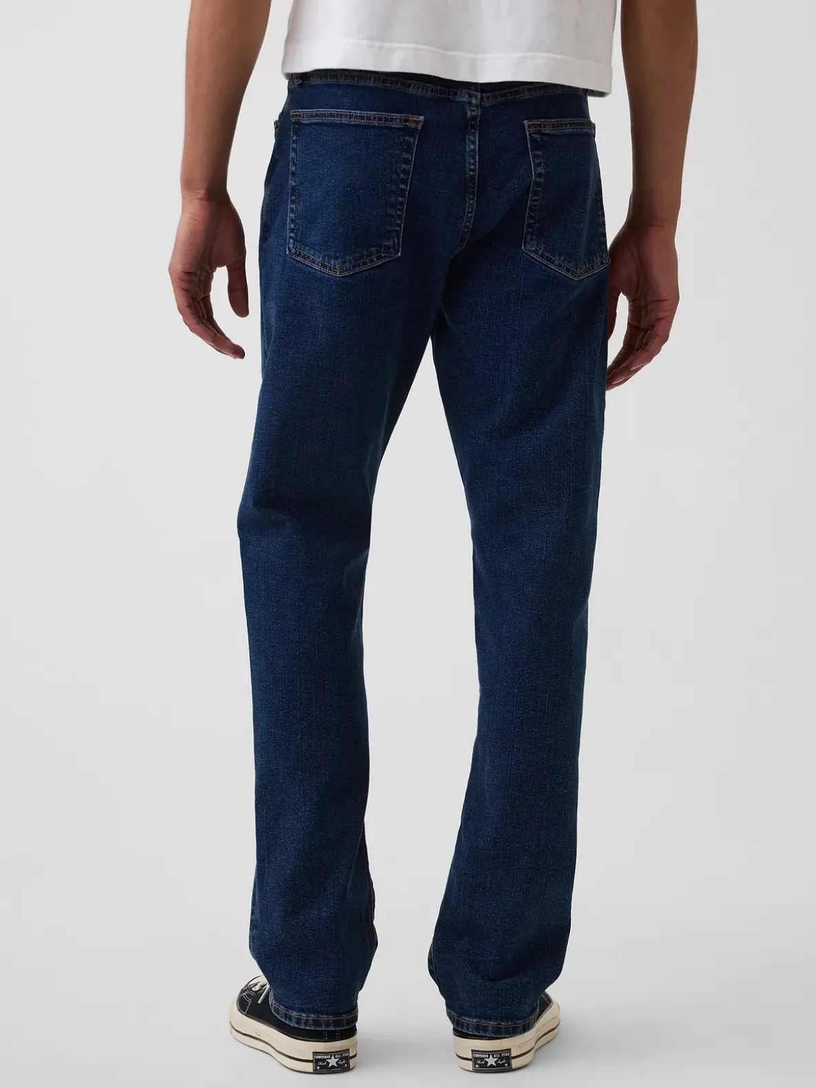 Straight Jeans
